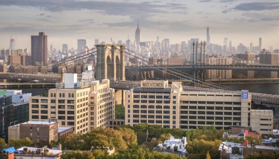 Jehovah’s Witnesses selling Brooklyn headquarters