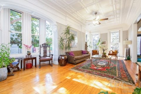 On the Scene: Besen tapped for East Village walkup, Ideal marketing former Swedish athletic club