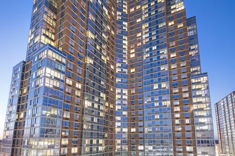 Harbor JV pays $260M for New Rochelle apartment tower