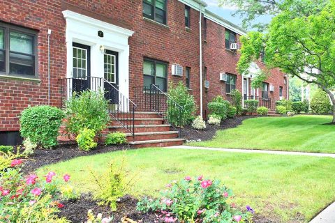 SELLING POINTS: New Yorker buys Kushner multifamily assets