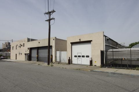 Cold storage co. renews lease in NJ