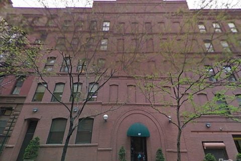 School of Medicine expands at Hirschfeld office building