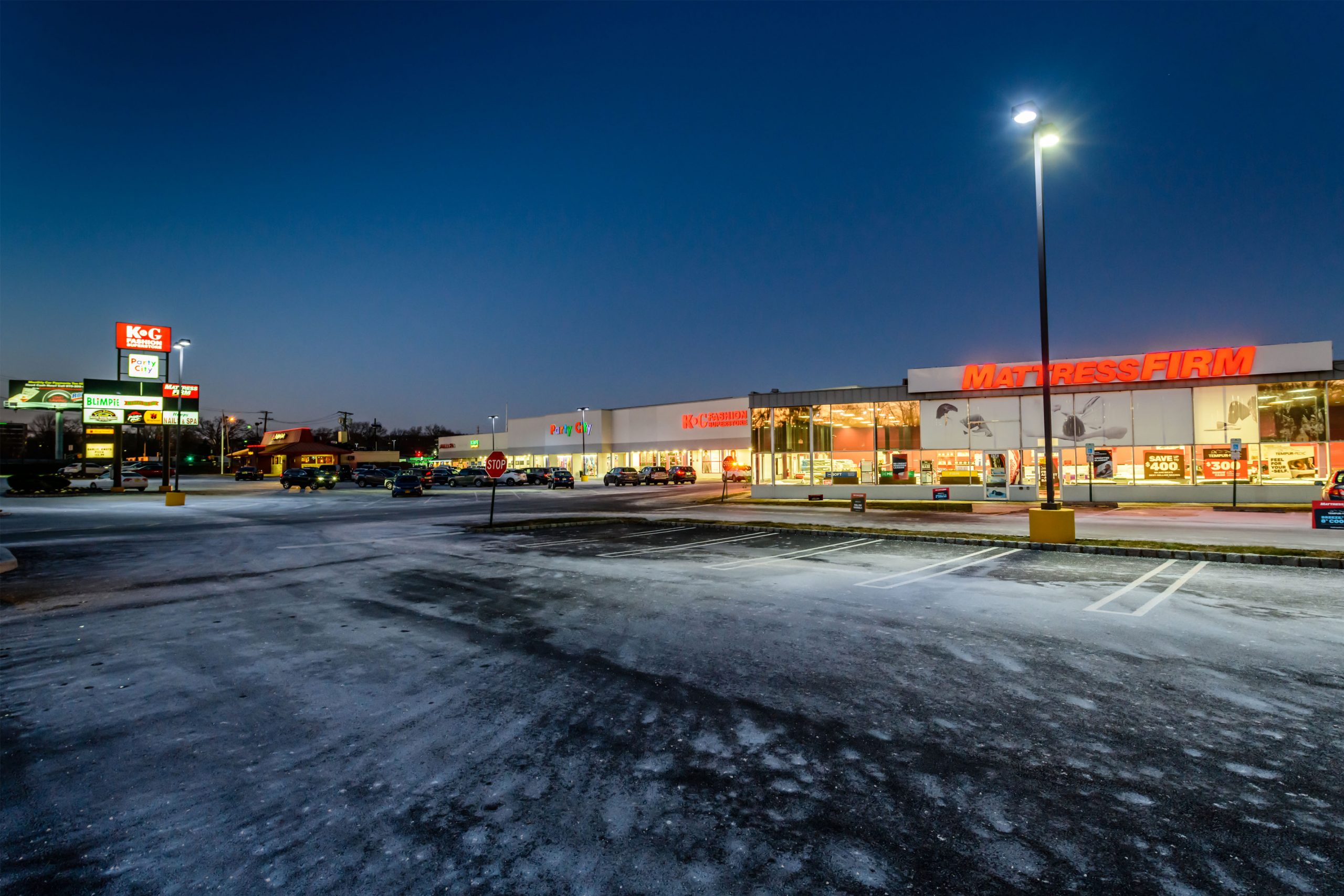 Colliers brokers trade of NJ retail complex