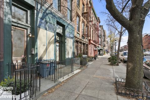 Art store inks Brooklyn relocation