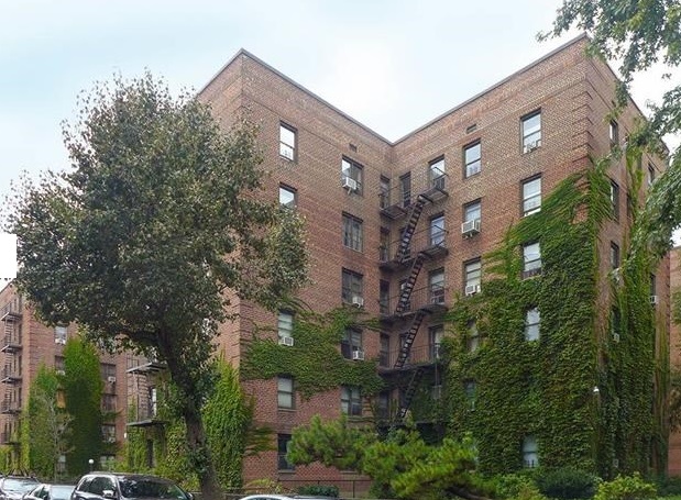 Metropolitan inks $44M refi on Queens apartment property