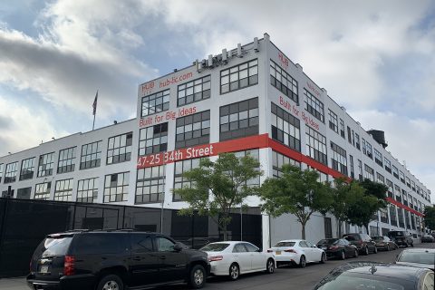 DOT taking 192,000 s/f at HUB LIC