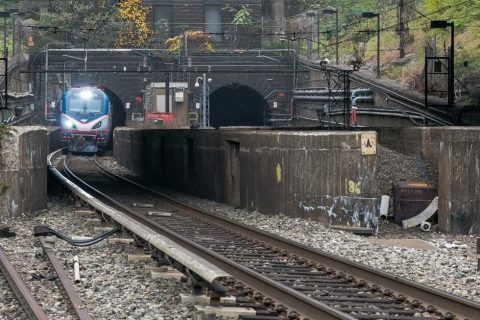 States hail move to get new Hudson River tunnel back on track