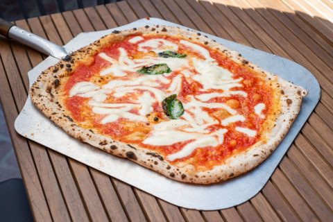 Historic pizzeria to open NYC outpost