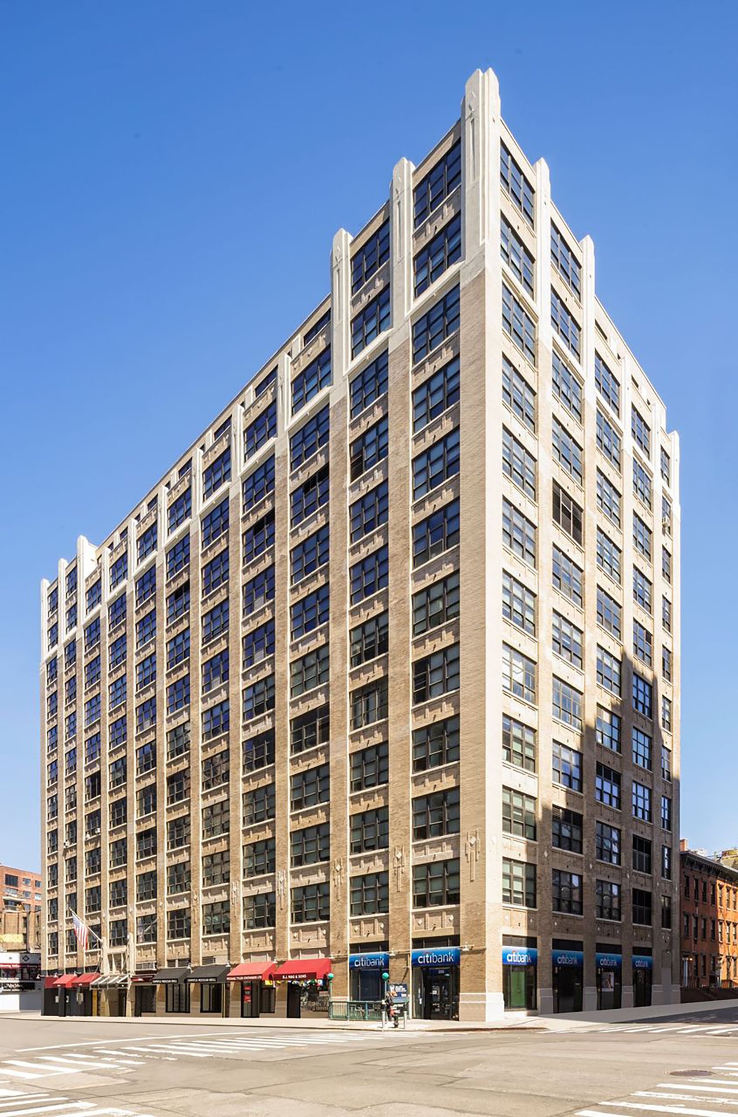 FinTech Company Carver Edison Signs Lease at 200 Varick Street