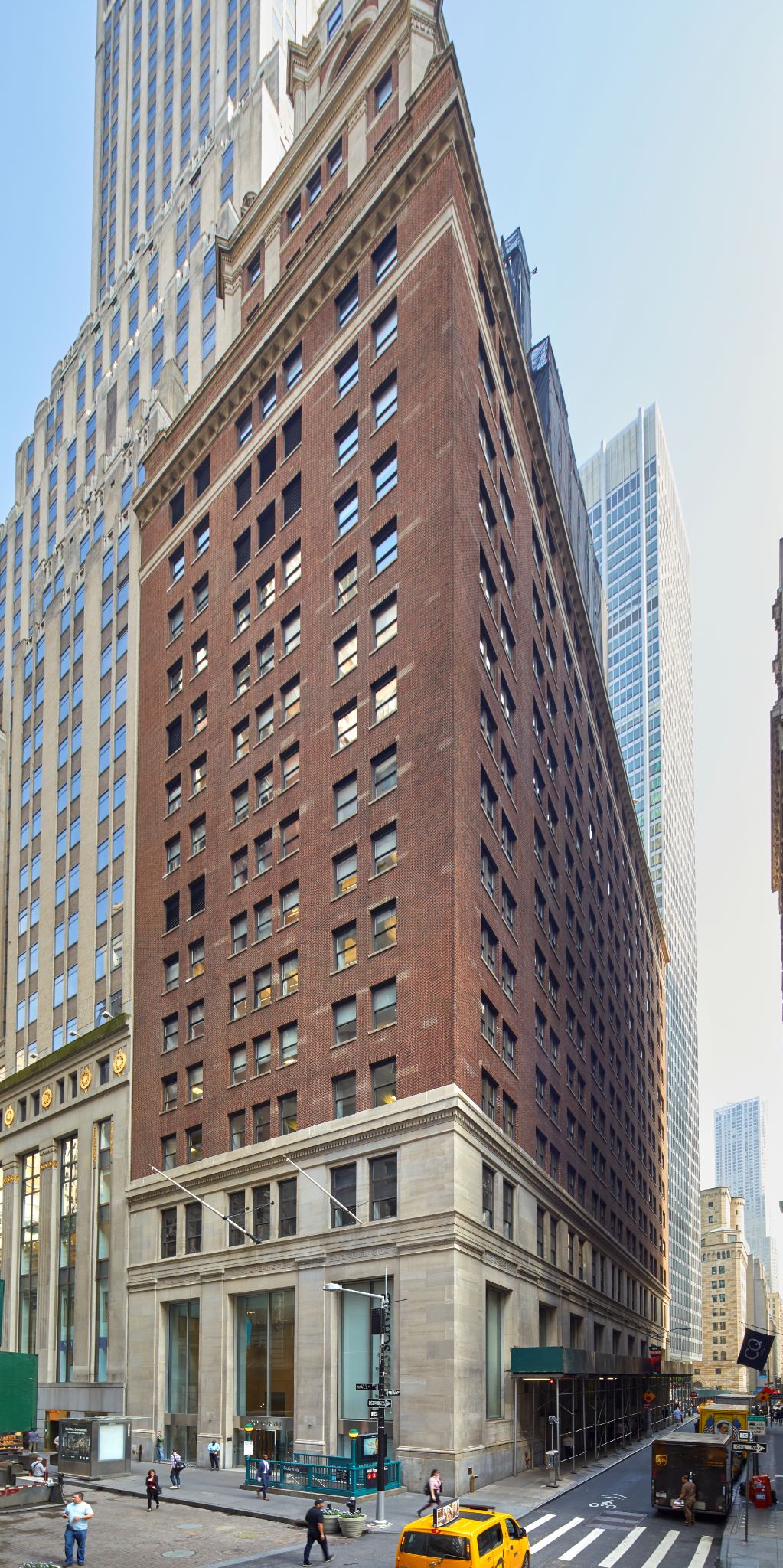 GEORGE COMFORT & SONS INKS NEARLY 32,000 SQUARE FEET OF DEALS AT 44 WALL STREET