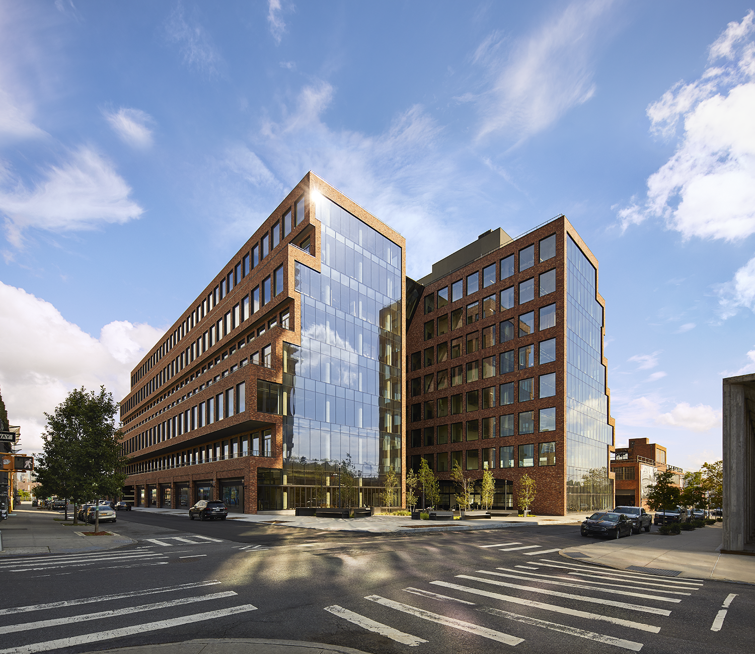 Williamsburg’s 25 Kent Inks 20,874 SF Leave W/ Altana
