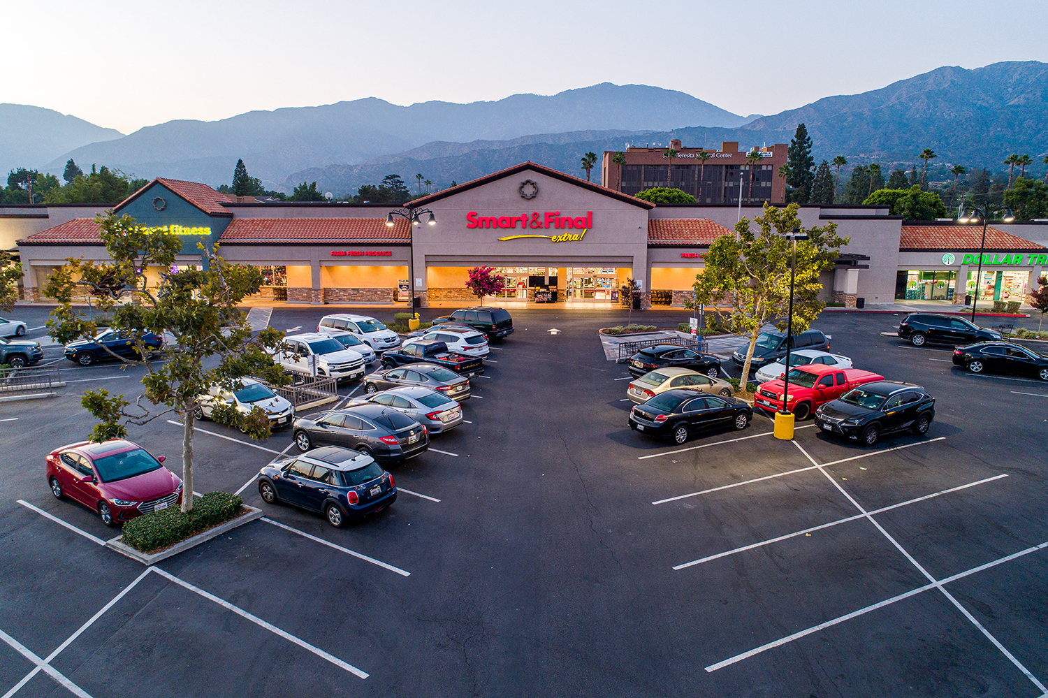 Newmark Arranges $36.5 Million Sale of Grocery- Anchored Shopping Center in Duarte, California