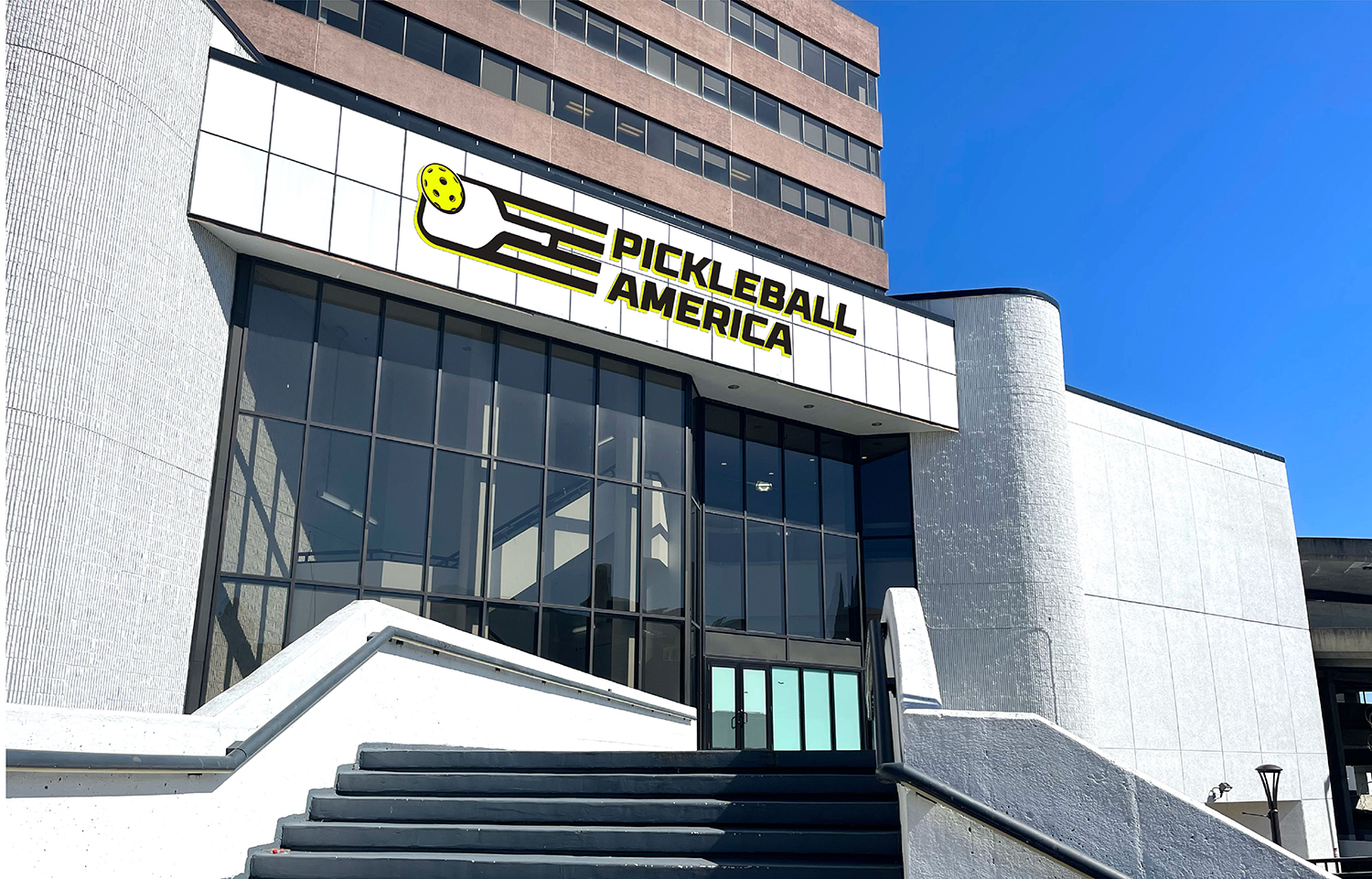 Houlihan Lawrence Commercial Division Announces Negotiating 80,000 SF Lease for Pickleball America at Stamford Town Center